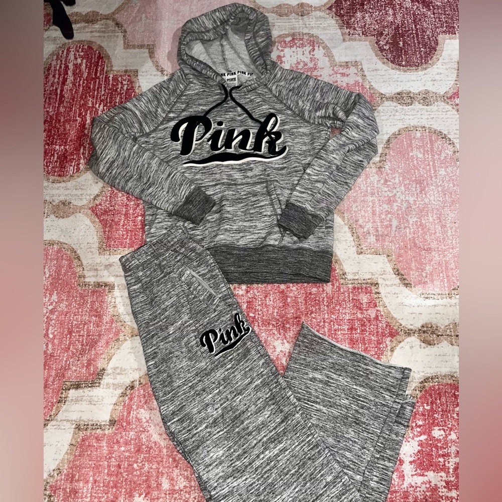 🚫Sold🚫Women’s Victoria’s Secret PINK Matching Marble Gray set-hoodie & bf pants